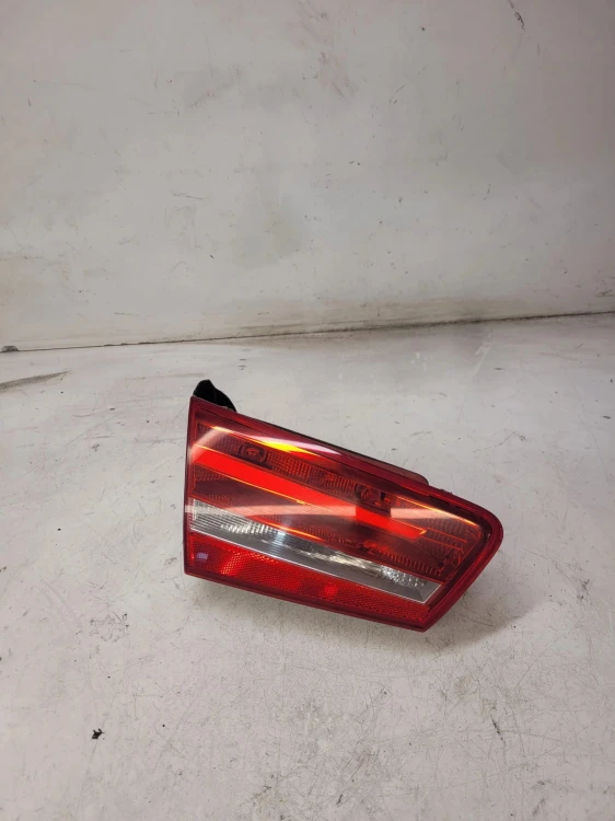 LAMPA LEWY TYŁ W KLAPĘ AUDI A6 C7 SEDAN 4G5945093