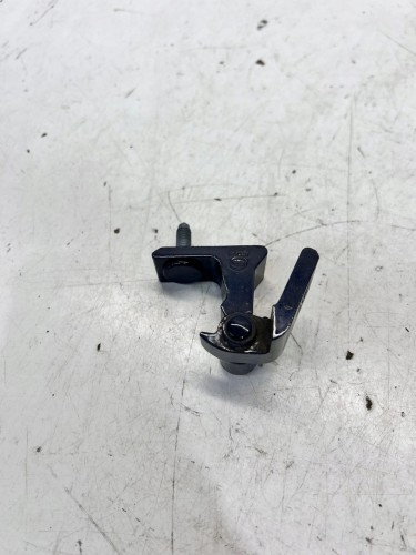 ZAWIAS DRZWI LEWA AUDI A4 B9 Q5 FY 8V0833403H