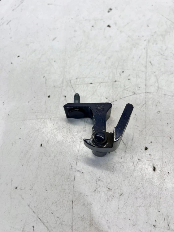 ZAWIAS DRZWI LEWA AUDI A4 B9 Q5 FY 8V0833403H