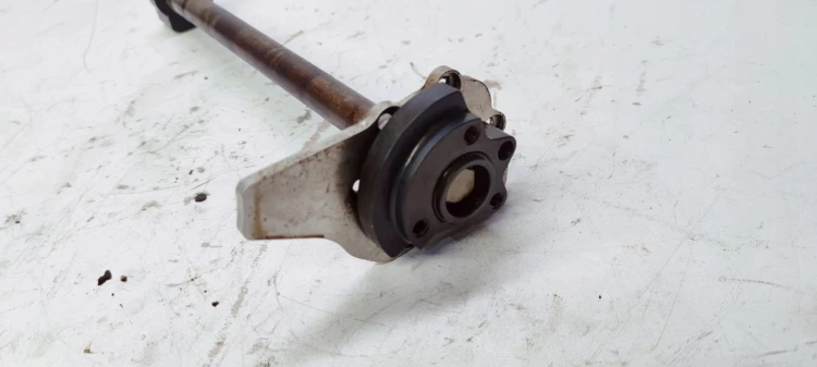 WAŁEK BALANSUJĄCY AUDI A4 A6 3.0 3.2 06E103331L