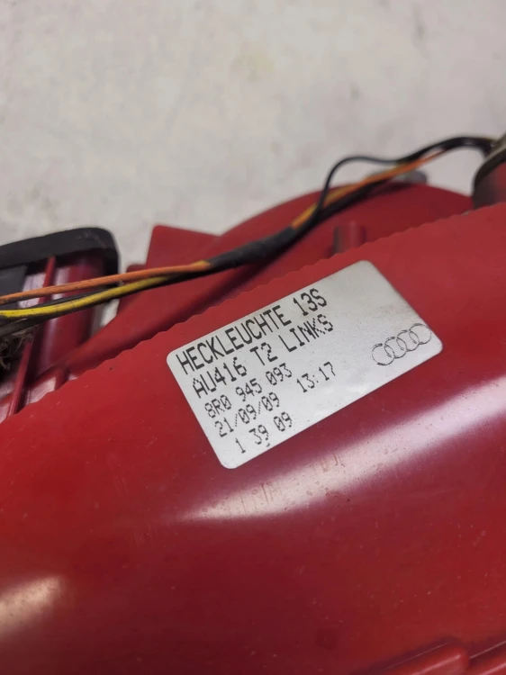 LAMPA LEWY TYŁ AUDI Q5 8R 8R0945093 ORYGINAŁ