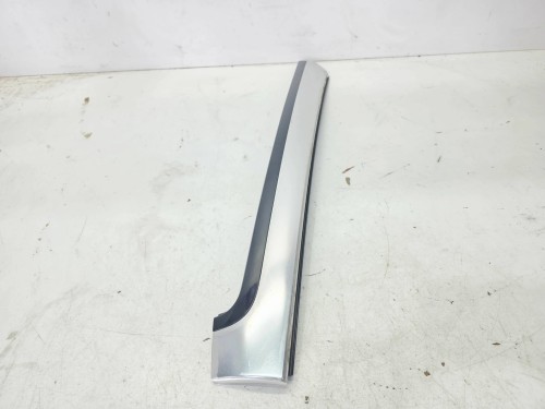 LISTWA CHROM SZYBY CZOŁOWEJ PRAWA AUDI A5 8F CABRIO 8F0853266A