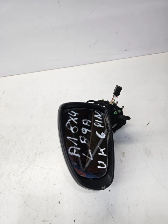 LUSTERKO ZEWNĘTRZNE LEWE AUDI A1 8X4 6-PIN UK LB9A