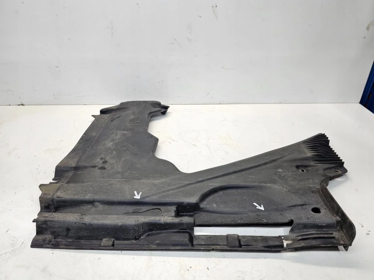 OSŁONA PODWOZIA TYŁ AUDI A4 B9 8W0825216E