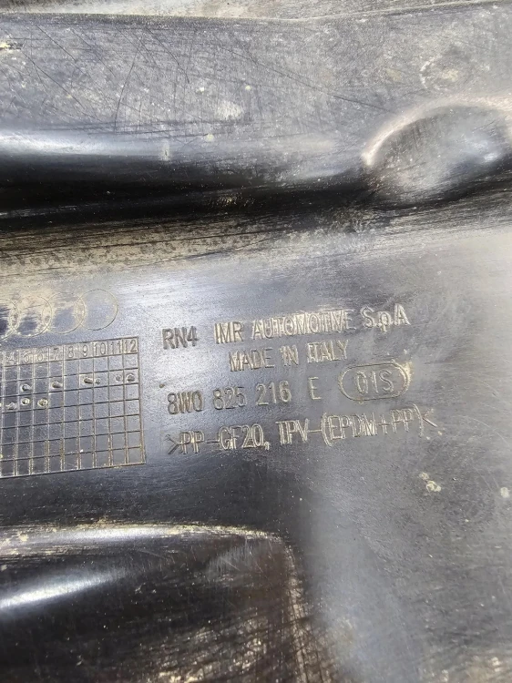 OSŁONA PODWOZIA TYŁ AUDI A4 B9 8W0825216E