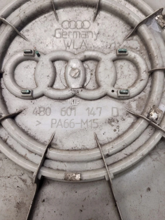 KOŁPAK KOLPAKI ORYGINALNE AUDI A3 A4 A6 4B0601147D