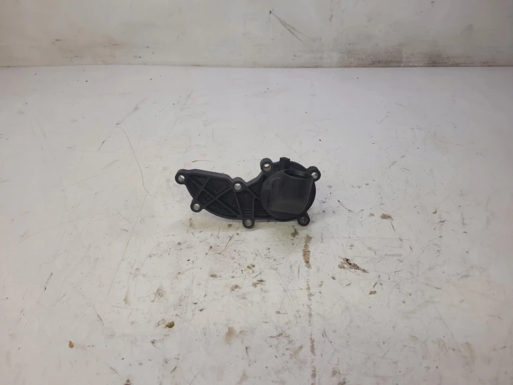 OBUDOWA TERMOSTATU AUDI S4 S5 A6 3.0 T 06E121111AL