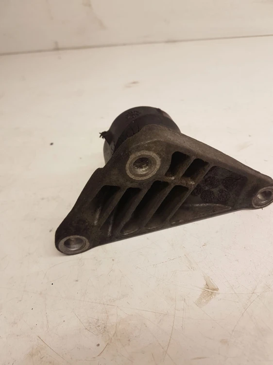 PODUSZKA SILNIKA AUDI A6 C6 3.0 TDI 4F0199343G