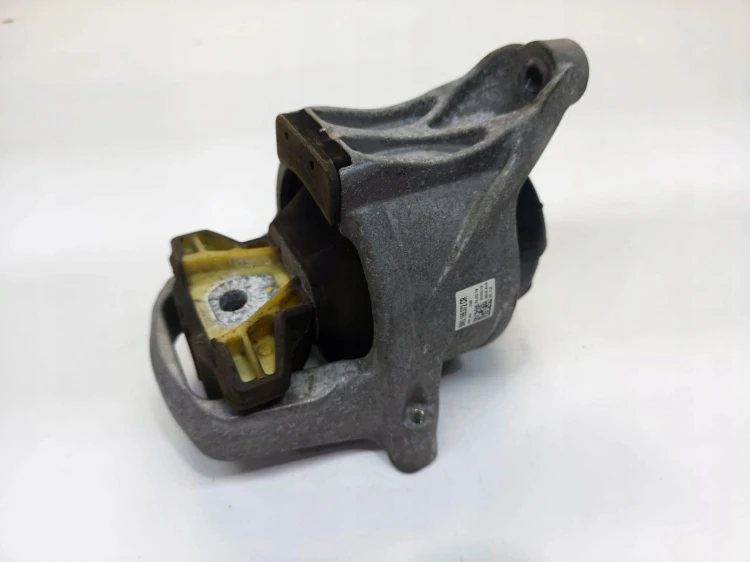 ŁAPA WSPORNIK PODUSZKA SILNIKA PRAWA AUDI A4 B9 A5 8W 2.0 TFSI 8W0199372CR