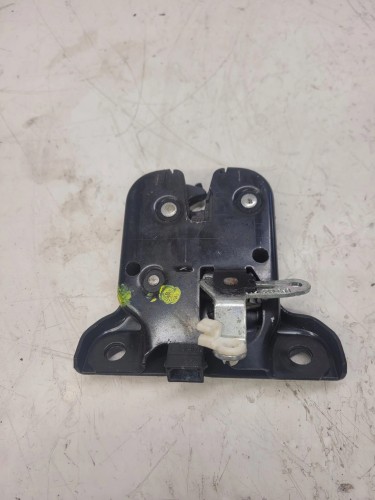 ZAMEK KLAPY TYŁ AUDI A3 8P 3 DRZWI 8P3827505