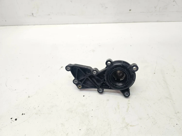 OBUDOWA TERMOSTATU AUDI S4 S5 A6 C7 3.0 TFSI CRE 06E121111AT