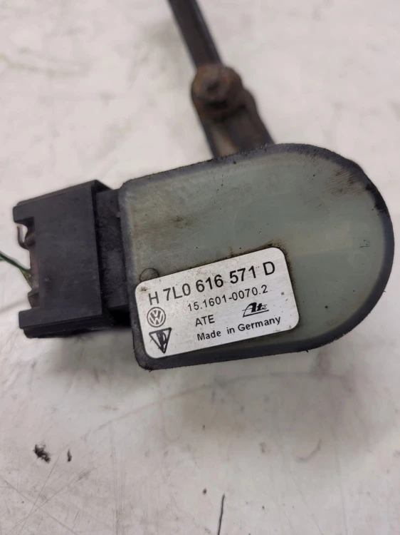 CZUJNIK POZIOMOWANIA ŚWIATEŁ AUDI Q7 4L 7L0616571D