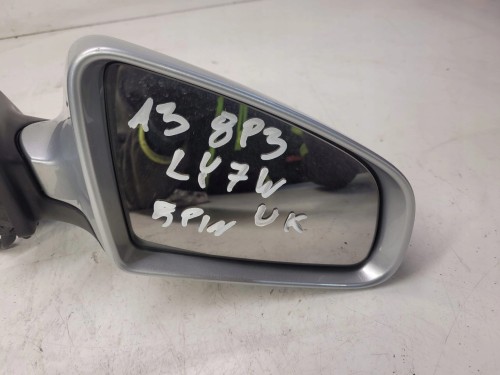 LUSTERKO PRAWY PRZÓD AUDI A3 8P3 LY7W 5 PIN UK 3D