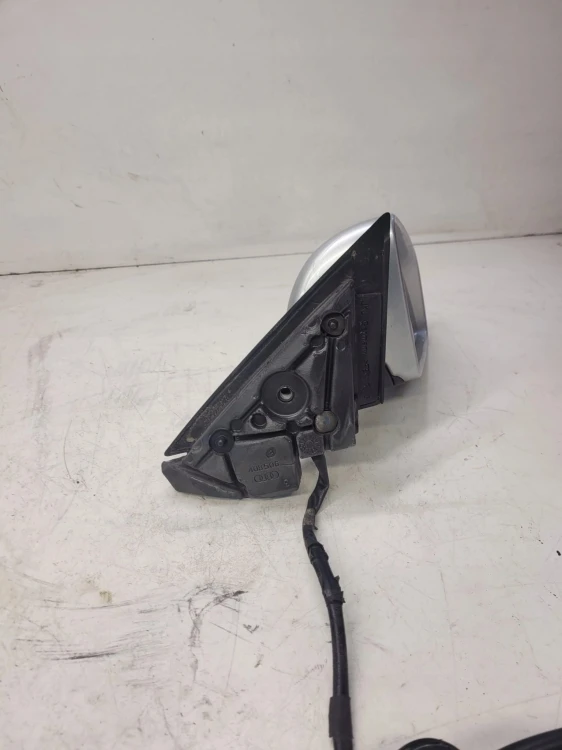 LUSTERKO PRAWY PRZÓD AUDI A3 8P3 LY7W 5 PIN UK 3D