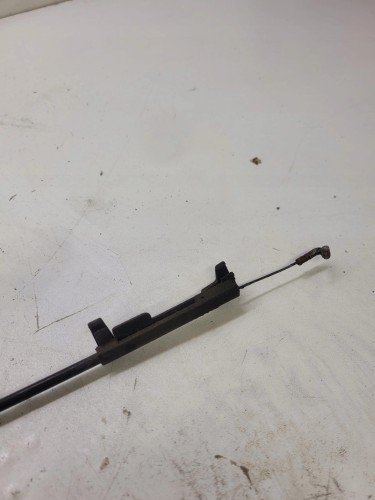 LINKA OTWIERANIA MASKI AUDI A5 8T 8T1823531