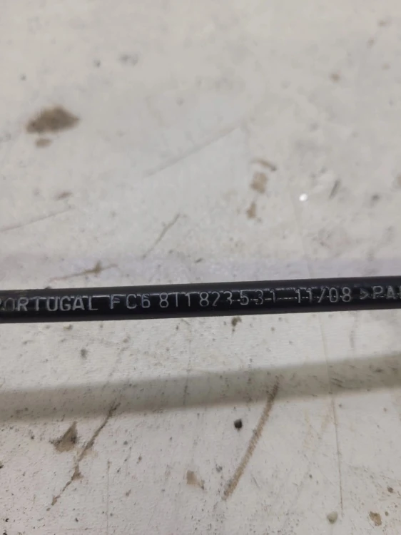 LINKA OTWIERANIA MASKI AUDI A5 8T 8T1823531