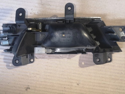 KLAMKA WEWNĘTRZNA LEWY TYŁ AUDI A6 C6 4F0839019