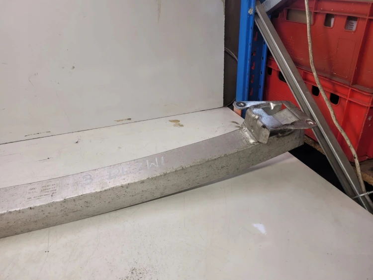 BELKA POD ZDERZAK TYŁ AUDI A3 8P3 3D 8P3807309A