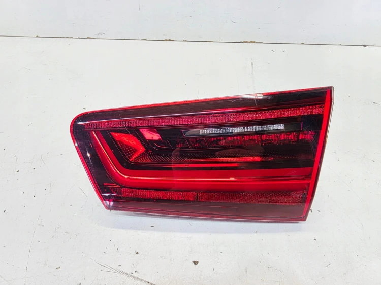 LAMPA PRAWY TYŁ LED W KLAPĘ AUDI A6 C7 LIFT AVANT 4G9945094E
