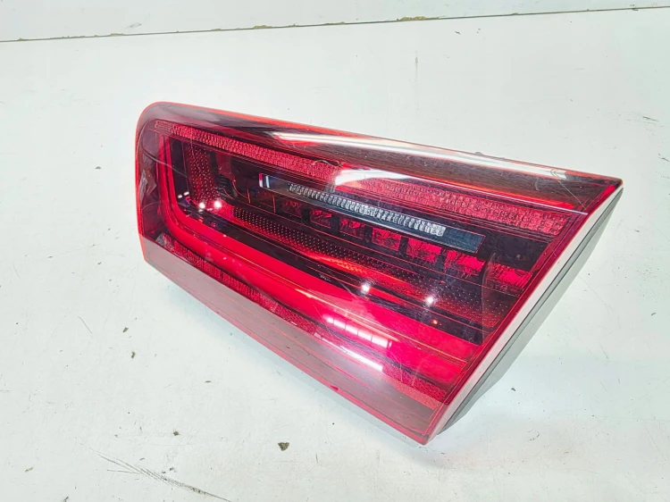 LAMPA PRAWY TYŁ LED W KLAPĘ AUDI A6 C7 LIFT AVANT 4G9945094E