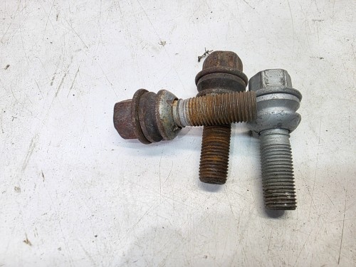 ŚRUBA ŚRUBY KOŁA PŁYWAJĄCA PODKADKA AUDI Q7 VW SEAT SKODA M14 65MM