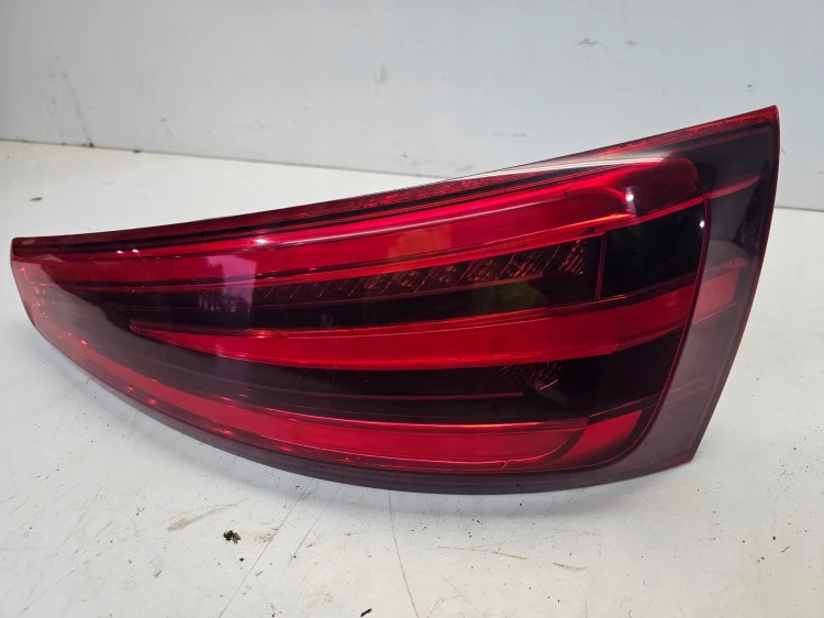 LAMPA LED PRAWY TYŁ AUDI Q3 8U 8U0945094A ORYGINAŁ