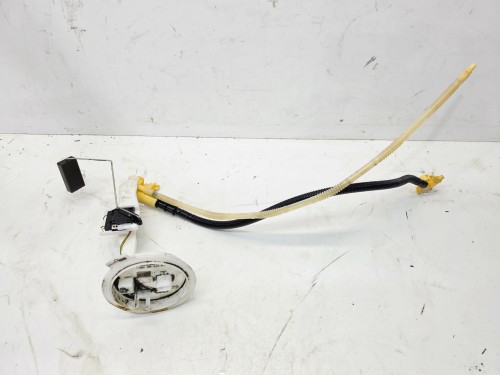 CZUJNIK POZIOMU PALIWA PŁYWAK AUDI Q3 8U 2.0 TDI 5N0919673R