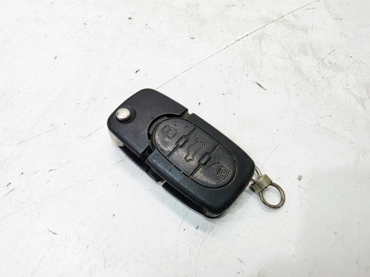 KLUCZYK PILOT SCYZORYK AUDI A3 8P 8P0837231 434MHZ 2/25