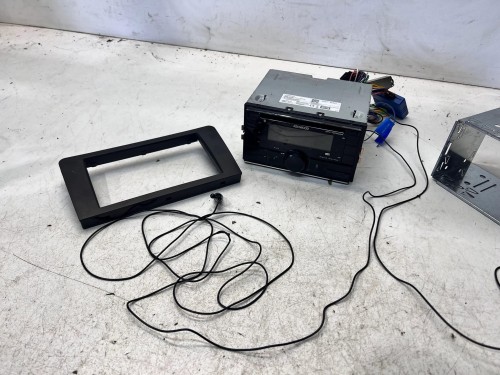 RADIO 2 DIN KENWOOD DPX-7200DAB AUDI A3 8P