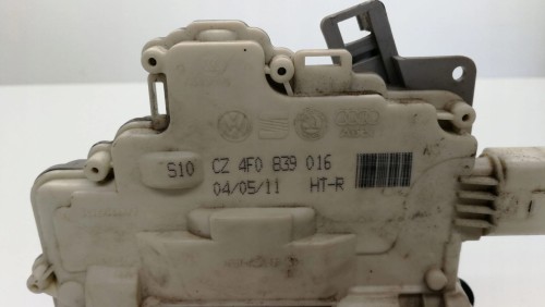 ZAMEK DRZWI PRAWY TYŁ AUDI A3 A6 C6 4F0839016 7PIN