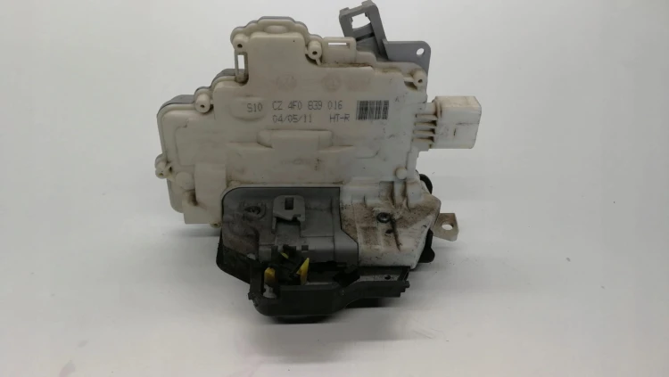 ZAMEK DRZWI PRAWY TYŁ AUDI A3 A6 C6 4F0839016 7PIN