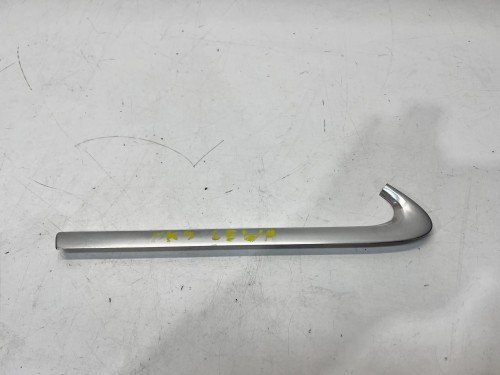 LISTWA SZYBY KAROSERYJNEJ CHROM LEWY TYŁ AUDI A4 B8 SEDAN 8K5853345B