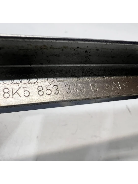 LISTWA SZYBY KAROSERYJNEJ CHROM LEWY TYŁ AUDI A4 B8 SEDAN 8K5853345B