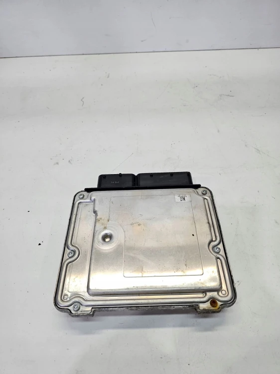 KOMPUTER STEROWNIK SILNIKA AUDI VW 2.0 FSI 06F906056FQ