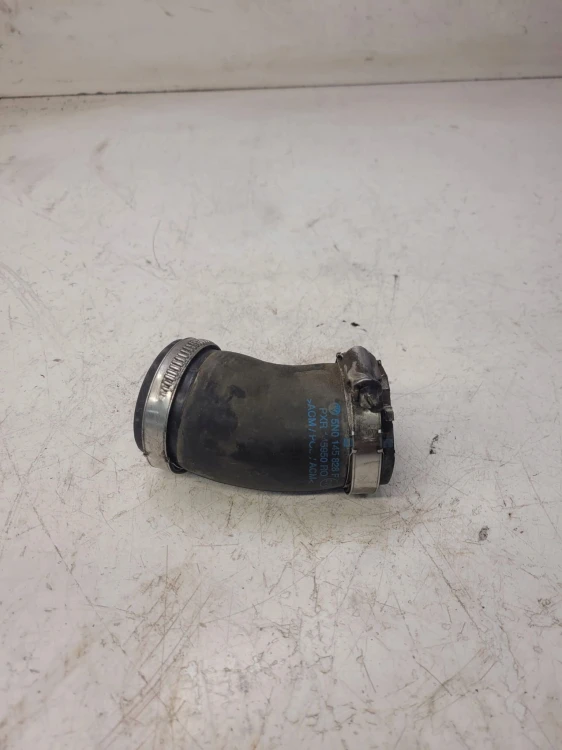 PRZEWÓD WĄŻ INTERCOOLERA AUDI Q3 VW 5N0145828F