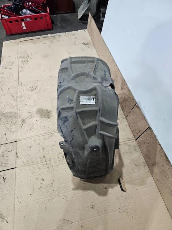 NADKOLE LEWY TYŁ AUDI A3 8V 8V5810171B SEDAN ORYGINAŁ