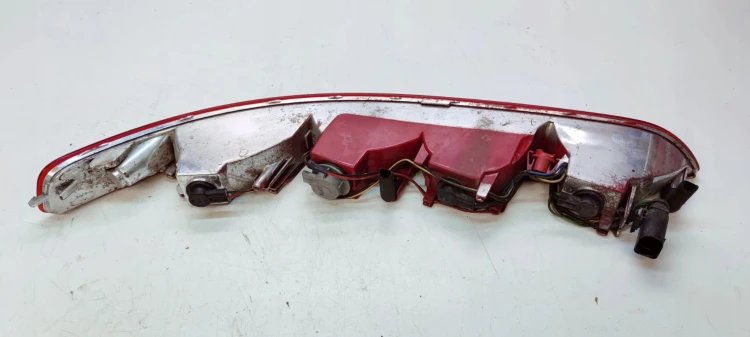 LAMPA LEWY TYŁ W ZDERZAK AUDI Q5 8R 8R0945095 ORYGINAŁ