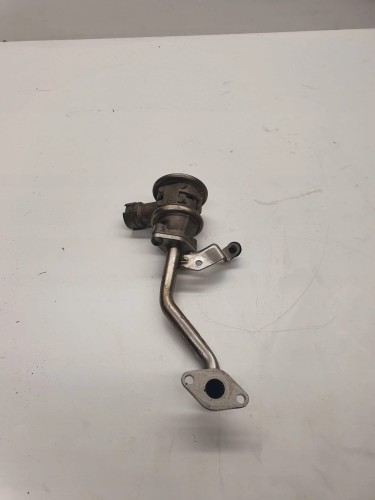 ZAWÓR EGR LEWY AUDI A6 C6 A8 4.2 BVJ 079131101H