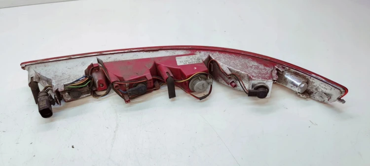 LAMPA LEWY TYŁ W ZDERZAK AUDI Q5 8R 8R0945095 ORYGINAŁ