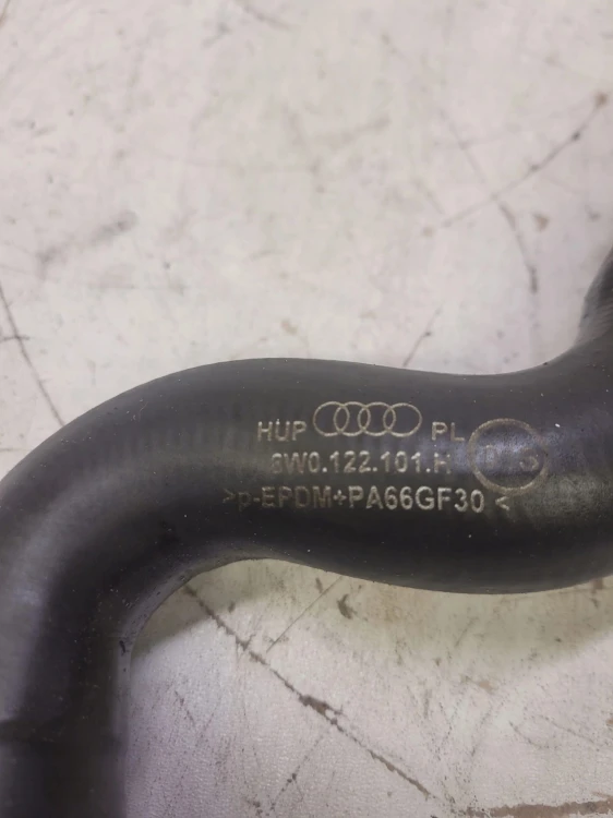 RURA PRZEWÓD WODY AUDI A4 B9 A5 8W0122101H