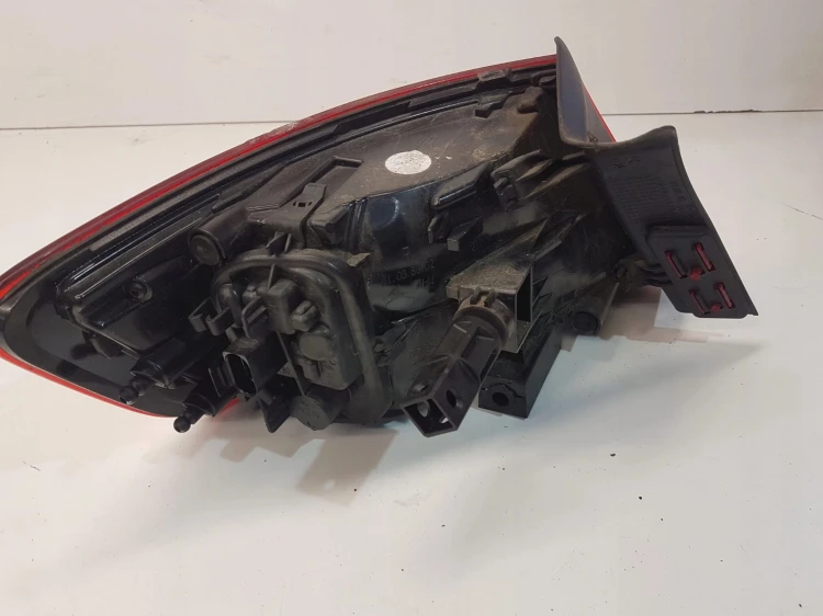 LAMPA PRAWY TYŁ AUDI A3 8V SPORTBACK 8V4945096C
