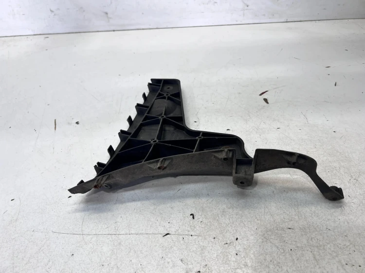 ŚLIZG ZDERZAKA LEWY TYŁ AUDI A4 B6 B7 AVANT 8E9807453A