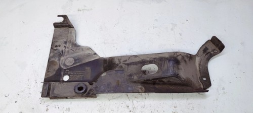 OSŁONA PODWOZIA LEWY TYŁ AUDI A4 B7 8H0825215C