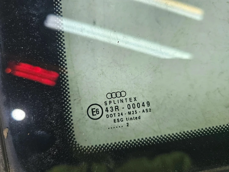 SZYBA KAROSERYJNA LEWY TYŁ AUDI A3 8L 2002 ROK 8L3847099