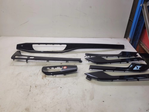 LISTWY DEKORY DEKOR PIANO BLACK AUDI A4 B9 A5 8W1