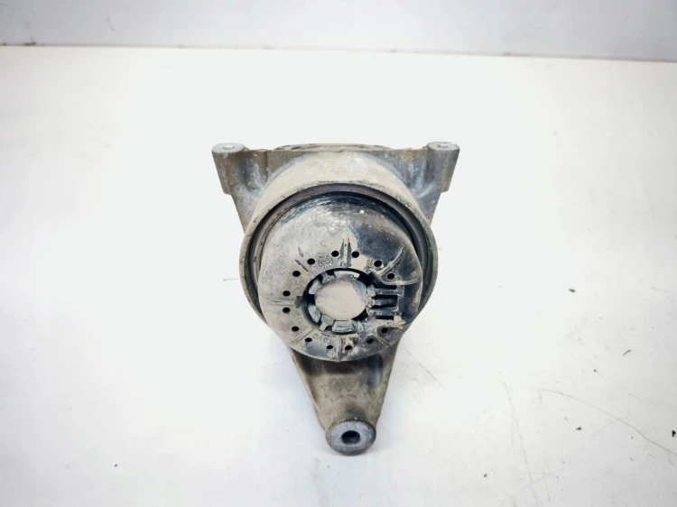 ŁAPA WSPORNIK PODUSZKA SILNIKA PRAWA AUDI A4 B9 A5 8W 2.0 TDI 8W0199372CD