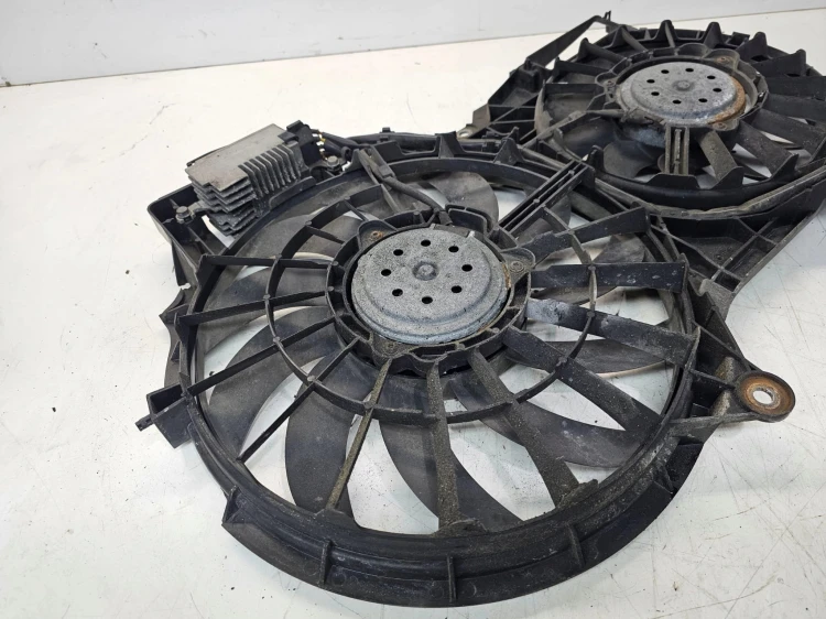 WENTYLATOR WENTYLATORY AUDI A6 C6 2.4 3.2 FSI 4F0121003N