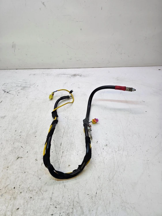 KLEMA PLUSOWA AUDI A6 C6 4F0971225F