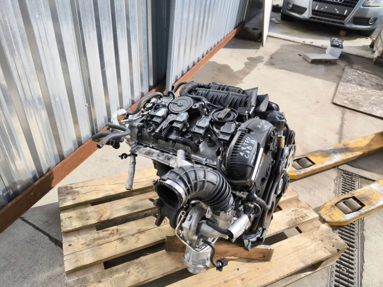 SILNIK KOMPLETNY AUDI A4 A5 Q5 1.8 TFSI CAB CABB *2
