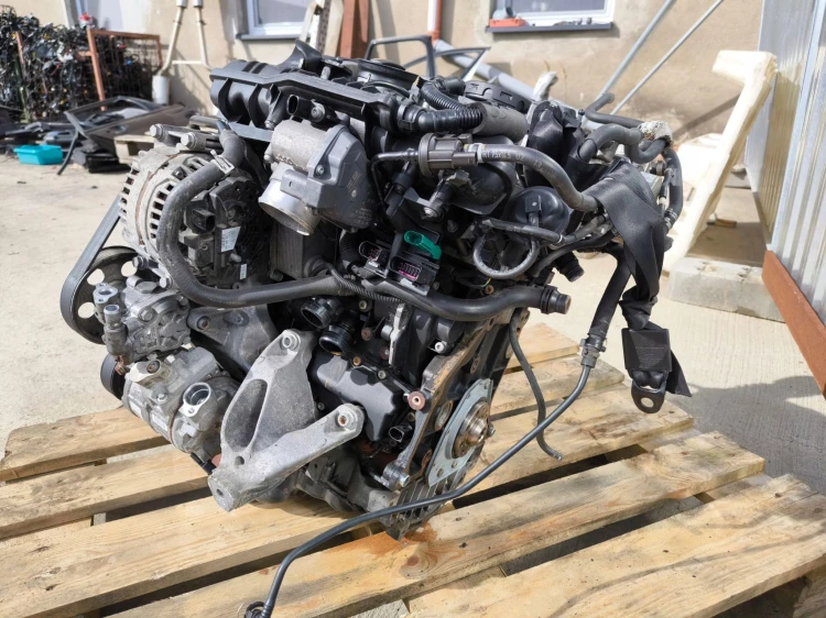SILNIK KOMPLETNY AUDI A4 A5 Q5 1.8 TFSI CAB CABB *2